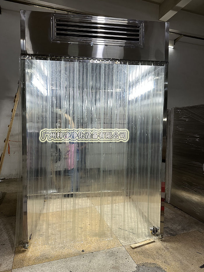 潔凈采樣車作為監(jiān)控潔凈車間環(huán)境質(zhì)量的工具，其標(biāo)準(zhǔn)要求尤為嚴格。