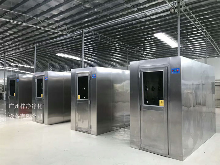 風淋室吹風時間沒有統(tǒng)一的規(guī)定，但通常建議吹風時間在20秒至30秒之間。