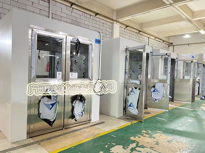 風(fēng)淋室的類型繁多，不同類型的風(fēng)淋室適用于不同的場合和需求