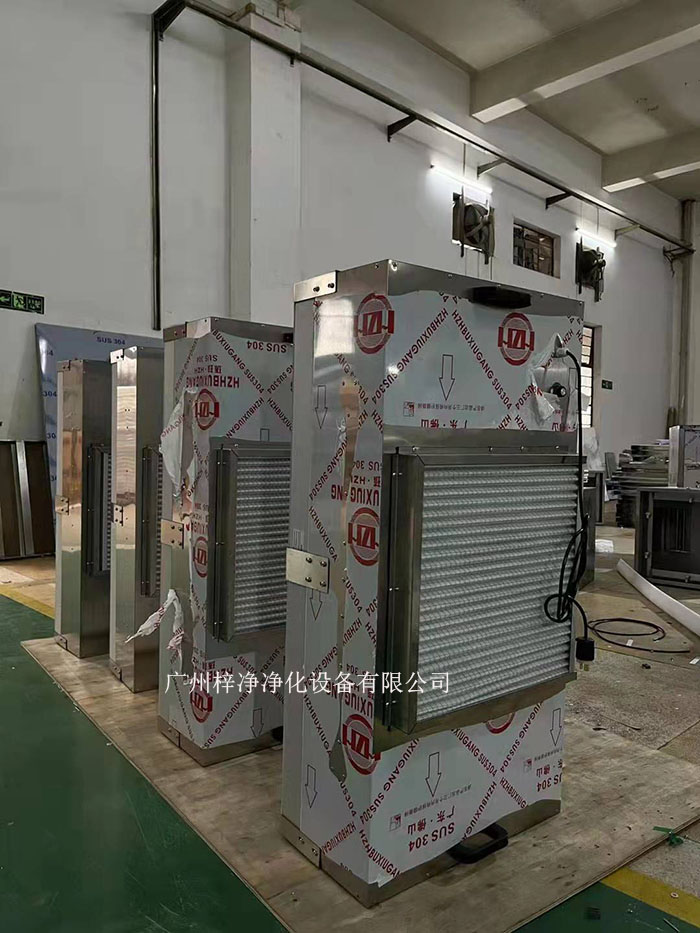 FFU是根據(jù)潔凈車間的面積和潔凈度等級，合理計算FFU的數(shù)量，確保每個區(qū)域都能達到所需的潔凈度。